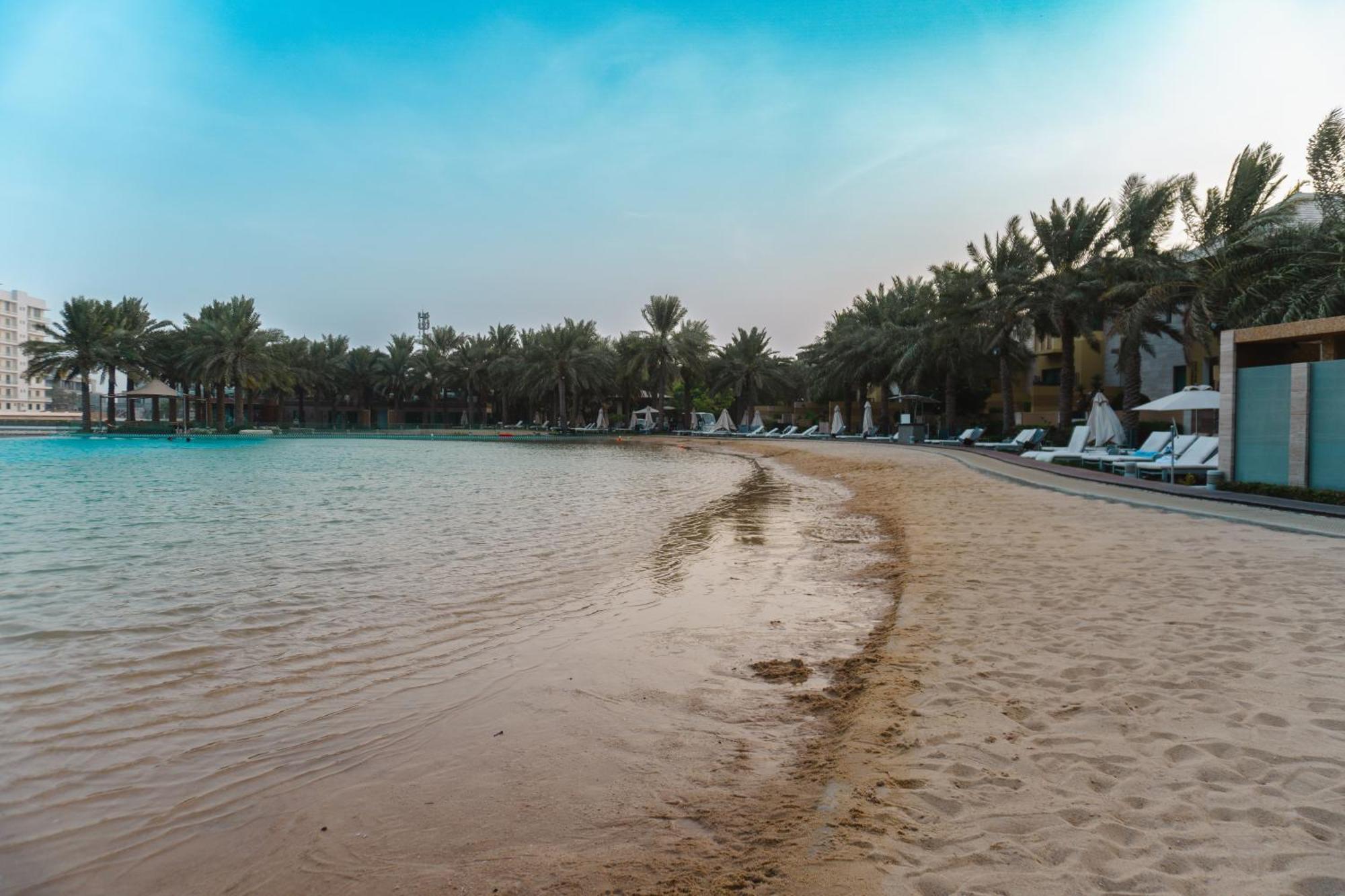 Palavra Resort Манама Екстериор снимка Al-Bateen beach