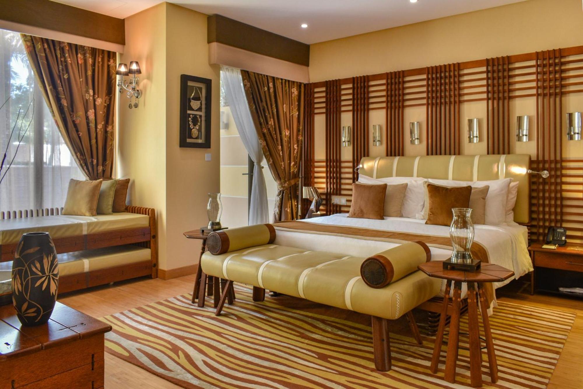 Palavra Resort Манама Екстериор снимка A bedroom at the Taj Bengal