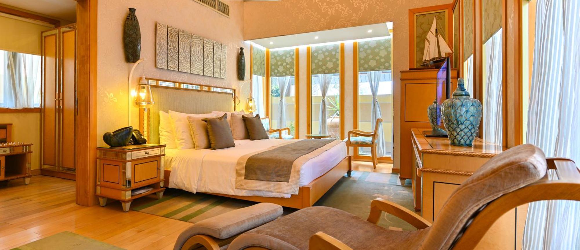 Palavra Resort Манама Екстериор снимка A bedroom at the Taj Bengal